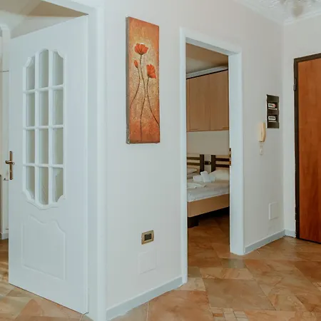 Panoramic Center Apartment