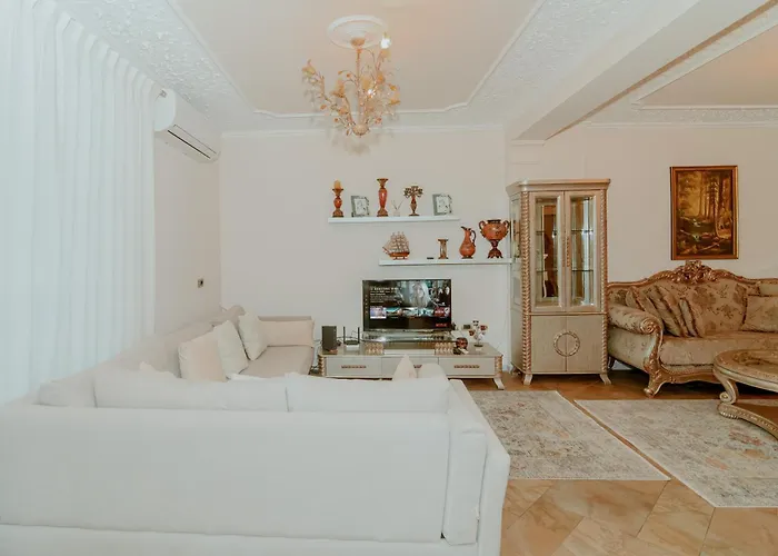 Panoramic Center Apartment *