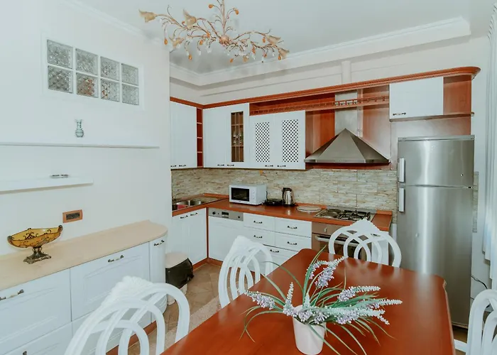 Panoramic Center Apartment