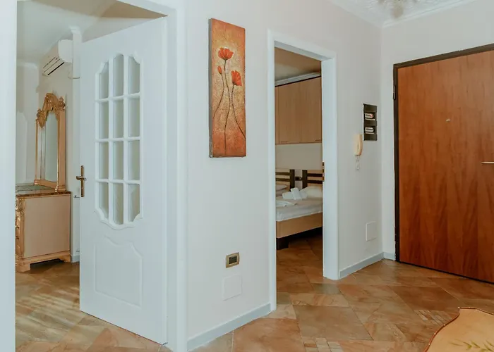 Panoramic Center Apartment